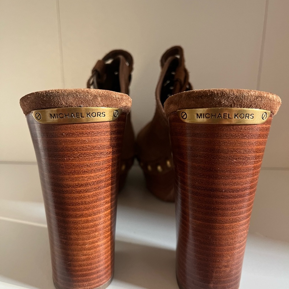 Michael Kors Heels size 8. Perfect condition.